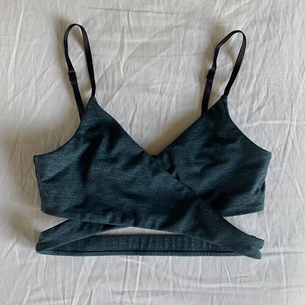 Spiritual Gangster Sports Bra size Small